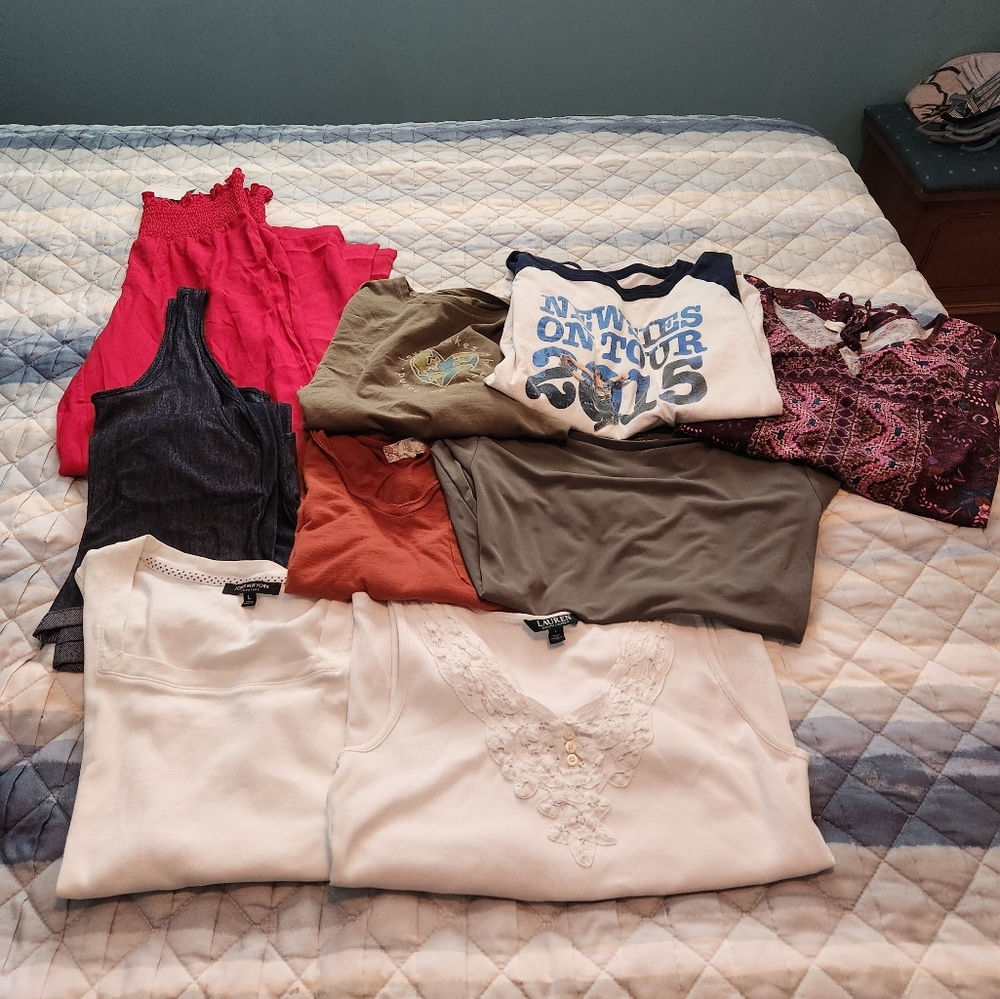 Womans large-8 pieces